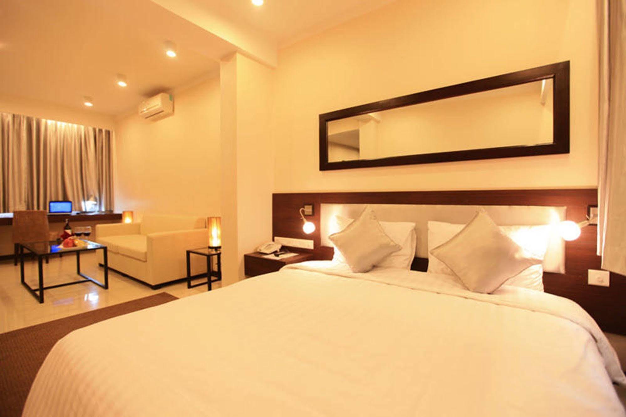 Hong Ha Hotel Hanoi Exterior photo