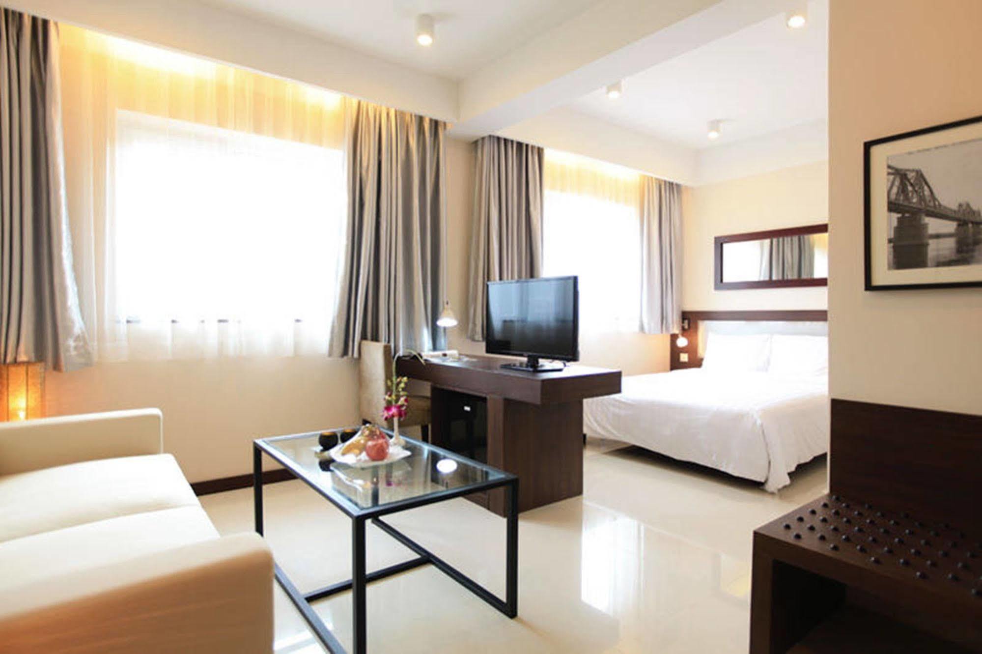 Hong Ha Hotel Hanoi Exterior photo